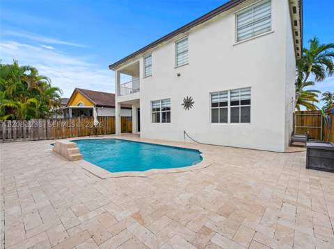 15541 SW 21st Ter, Miami FL - photo 13 of 59