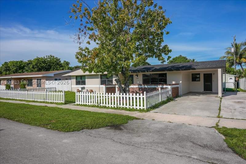 3 bedroom SingleFamilyResidence at 19812 NE 12th Pl, Ives Estates Sec 1, Miami — photo 3