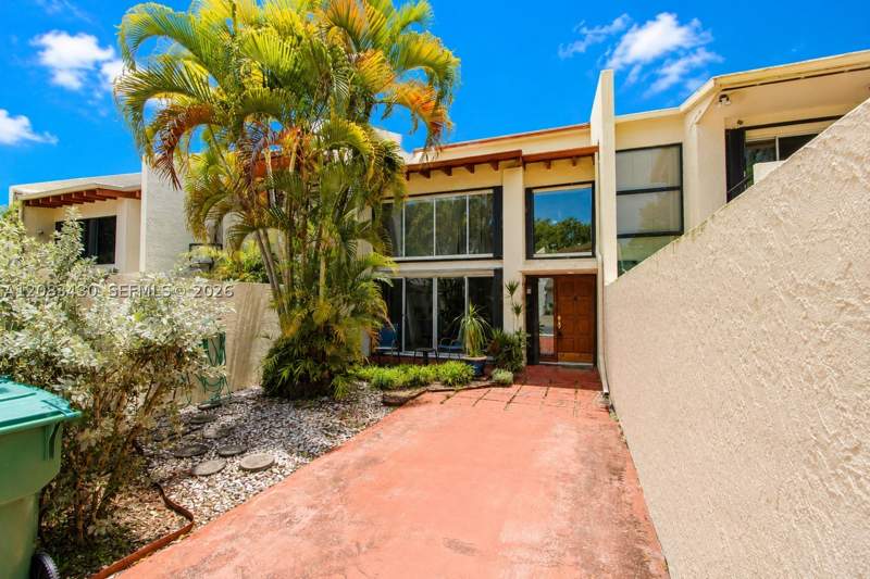 3 bedroom Townhouse at 7865 SW 106th Ave, Sunset Kendall Villas, Miami — photo 2