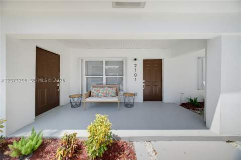 2101 NW 93rd Ter, Miami FL - photo 7 of 7