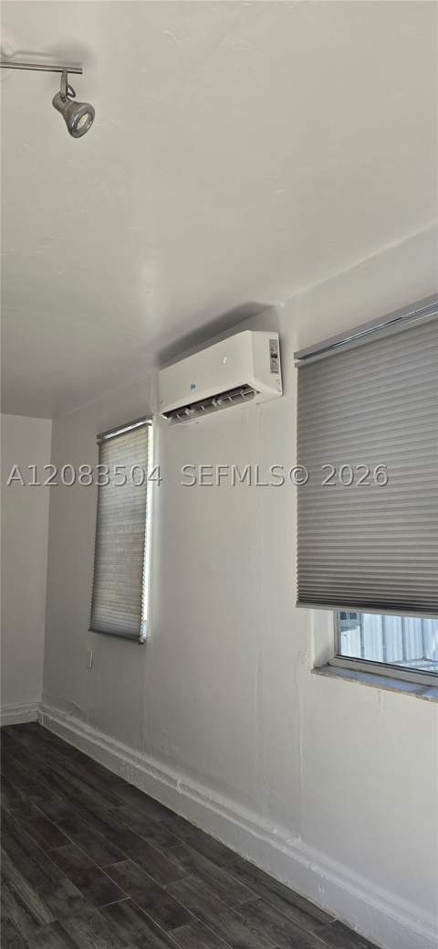 455 NE 131st St, North Miami FL - photo 11 of 13