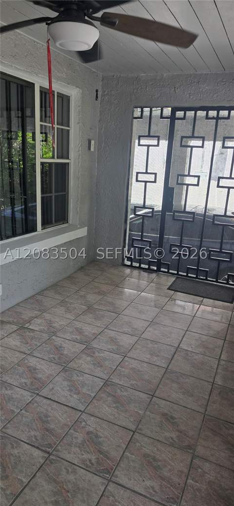 455 NE 131st St, North Miami FL - photo 8 of 13