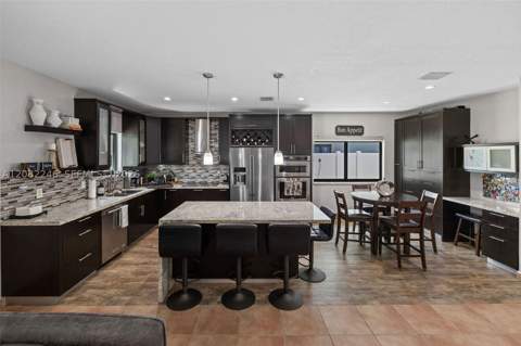 15979 SW 53rd Ter, Miami FL - photo 12 of 42