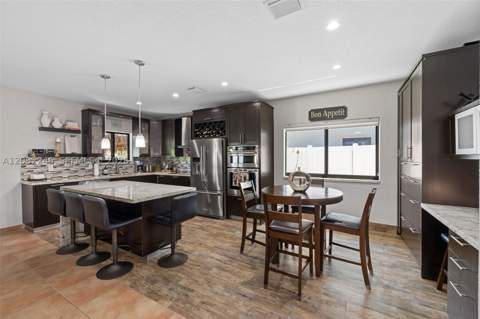 15979 SW 53rd Ter, Miami FL - photo 8 of 42