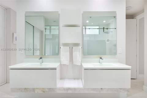 137 W Shore Dr, Miami FL - photo 12 of 24