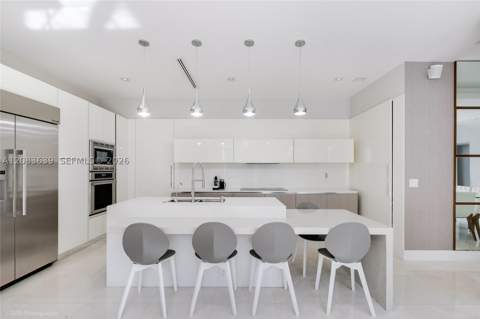 137 W Shore Dr, Miami FL - photo 16 of 24