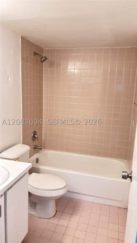 8240 SW 210th St 101, Cutler Bay FL - photo 7 of 22