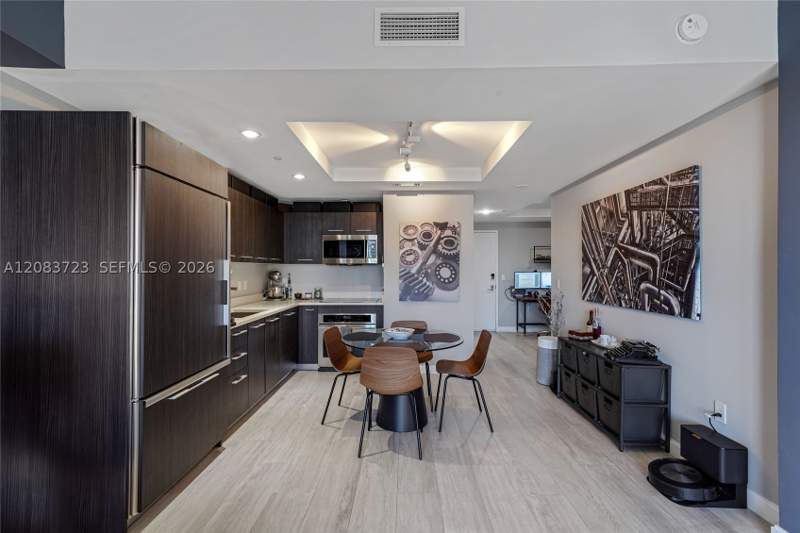1 bedroom Condominium at 45 SW 9th St 3405, Brickell Heights East Con, Miami — photo 3