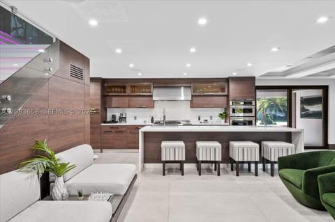280 NE 156th St, Miami FL - photo 12 of 37