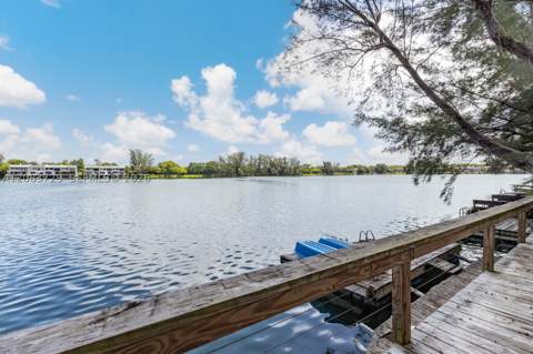 4883 SW 71st Pl, Miami FL - photo 11 of 34