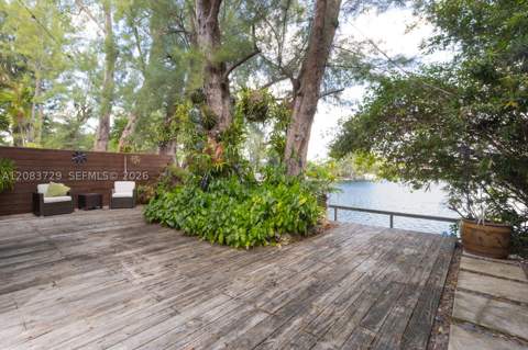 4883 SW 71st Pl, Miami FL - photo 7 of 34