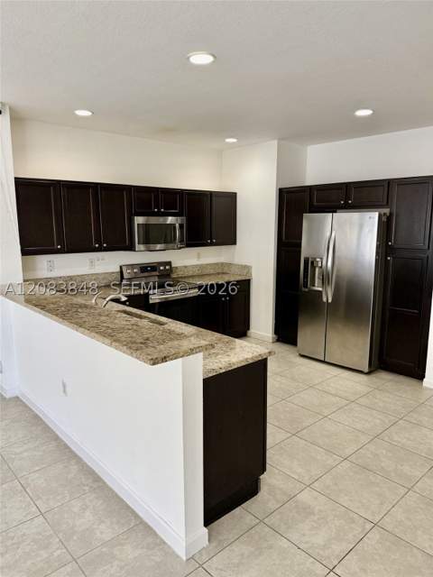 17081 SW 94th Way, Miami FL - photo 9 of 34
