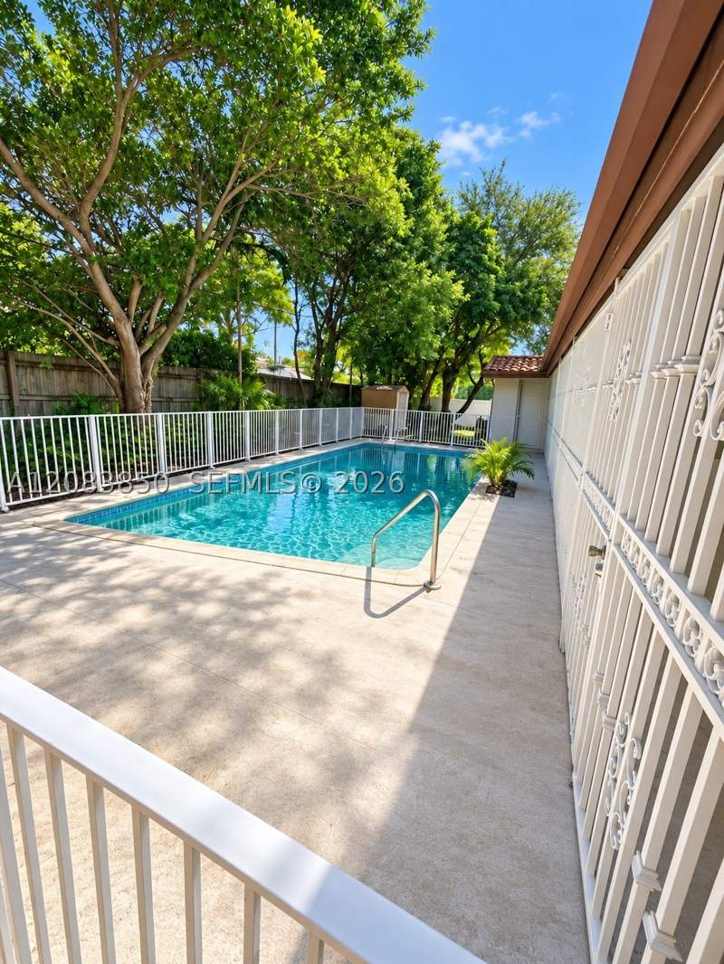 4 bedroom SingleFamilyResidence at 2161 NE 190th Ter, Sky Lake Enchanted Garden, Miami — photo 4