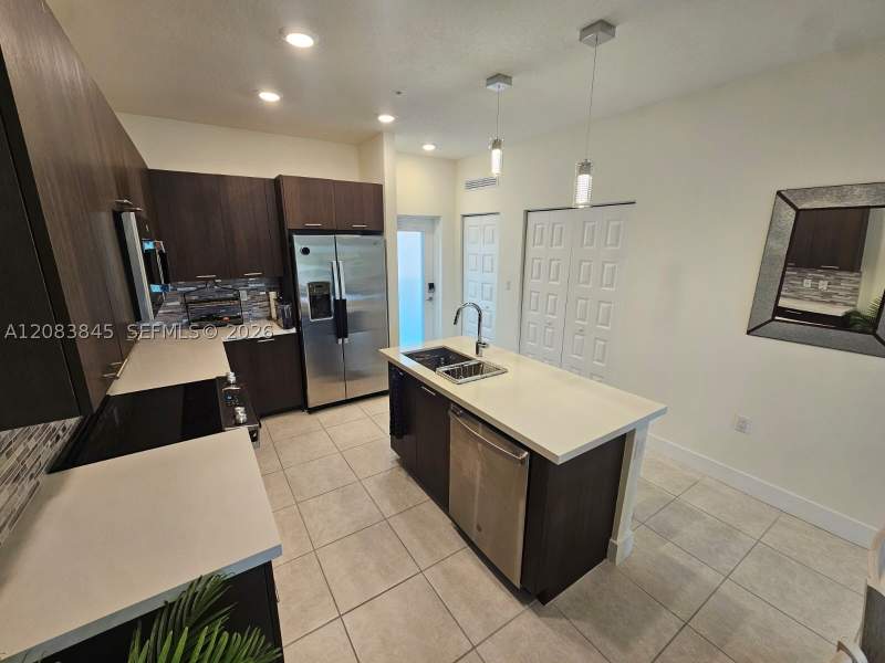3 bedroom Condominium at 8301 NW 41st St B-402, Downtown Doral South Phas, Doral — photo 3