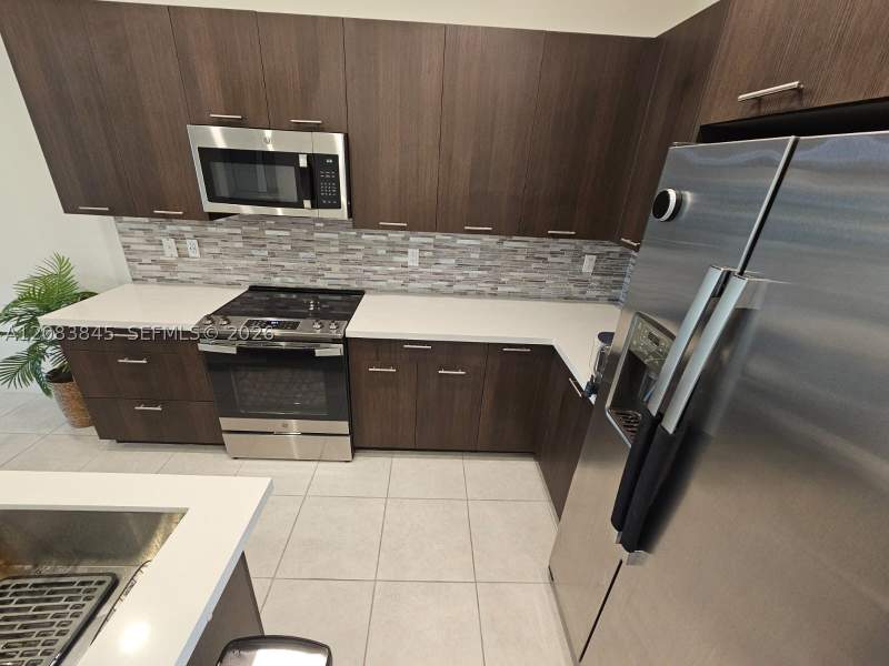 3 bedroom Condominium at 8301 NW 41st St B-402, Downtown Doral South Phas, Doral — photo 4