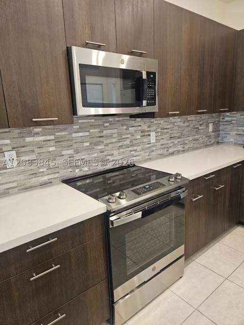 8301 NW 41st St B-402, Doral FL - photo 9 of 52