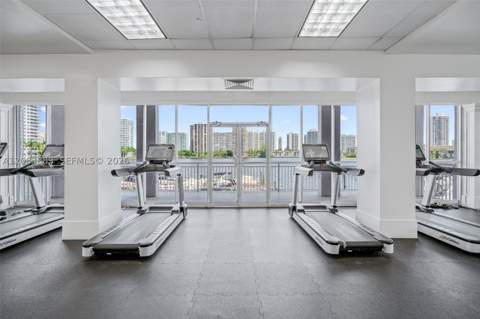 18071 Biscayne Blvd Ph04 & Ph03, Aventura FL - photo 17 of 26