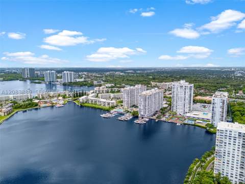18071 Biscayne Blvd Ph04 & Ph03, Aventura FL - photo 23 of 26