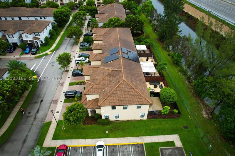 3 bedroom Townhouse at 116 NW Path 8860, St Moritz Estates, Doral — photo 4