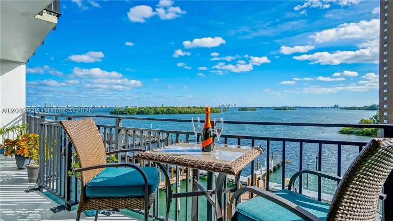 2 bedroom Condominium at 770 NE 69th St 5D, Palm Bay Condominium, Miami — photo 2