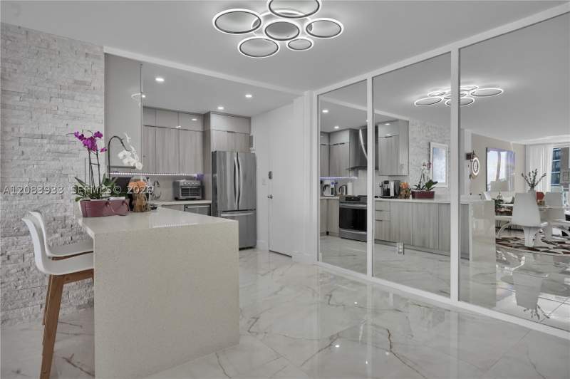 2 bedroom Condominium at 770 NE 69th St 5D, Palm Bay Condominium, Miami — photo 4