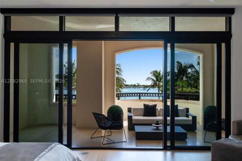 7025 Fisher Island Dr 7025, Miami Beach FL - photo 21 of 48