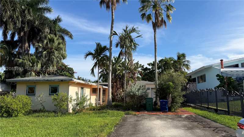 3 bedroom SingleFamilyResidence at 1212 NE 91st St, Amd Pl Biscayne Pines, Miami — photo 1