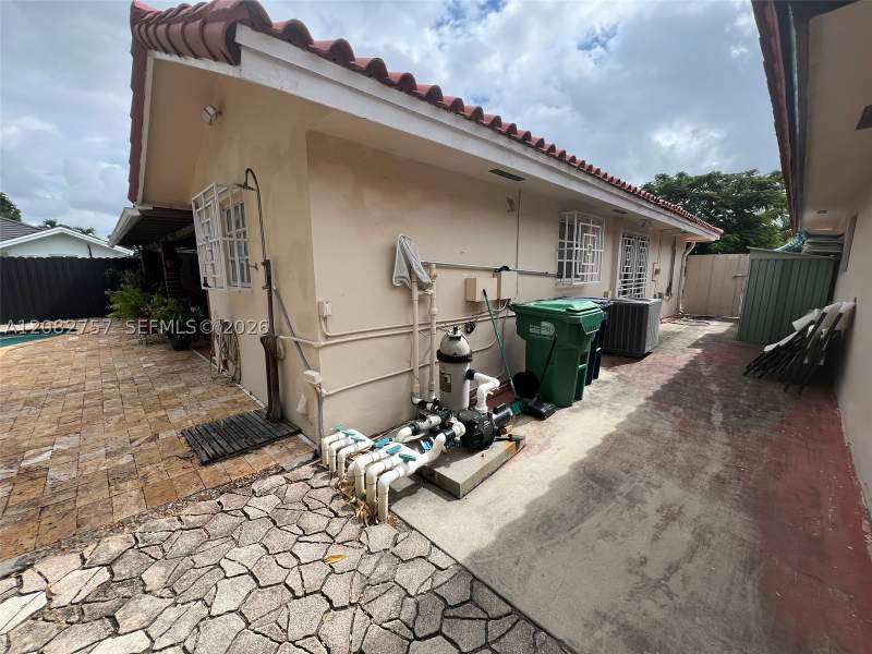 3 bedroom SingleFamilyResidence at 13253 NW 7th Ter, Leomar Homes, Miami — photo 4