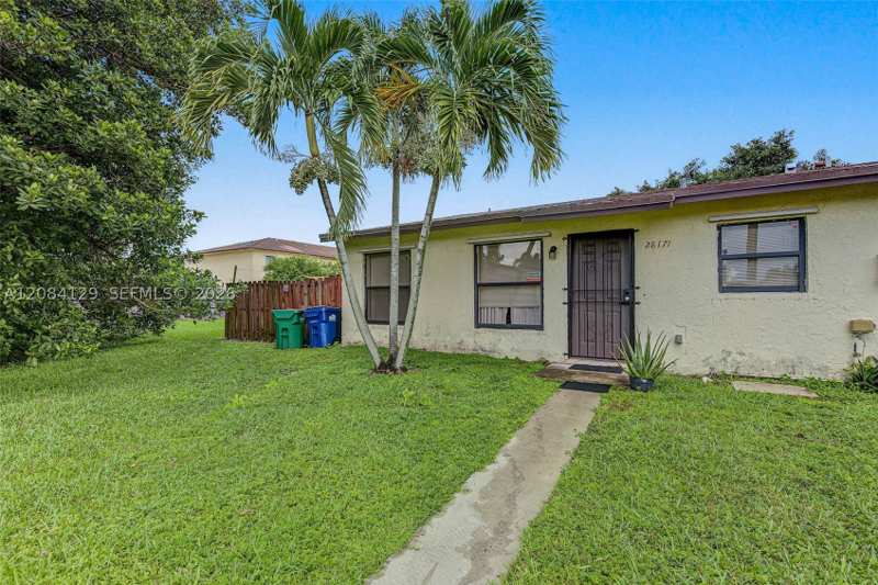 3 bedroom Townhouse at 28171 SW 143rd Ct, Seapines, Homestead — photo 1