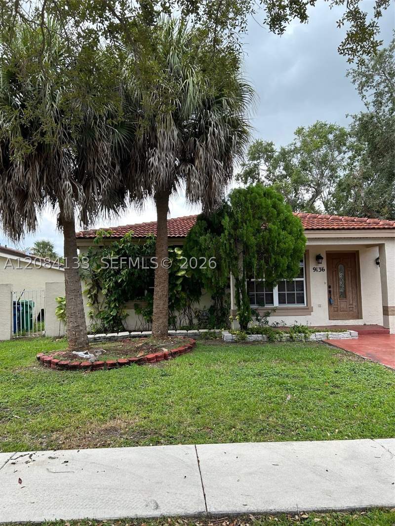 2 bedroom SingleFamilyResidence at 9136 NW 192nd Ter, Lakes On The Green North, Hialeah — photo 2