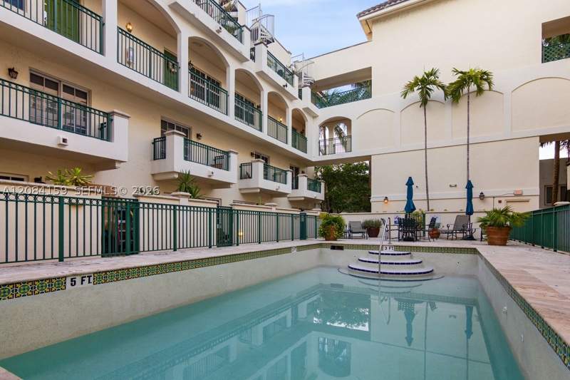 2 bedroom Condominium at 300 Euclid Ave 209, Armitage Place No 3 Condo, Miami Beach — photo 2