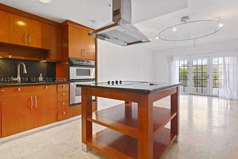 2 bedroom Condominium at 300 Euclid Ave 209, Armitage Place No 3 Condo, Miami Beach — photo 3
