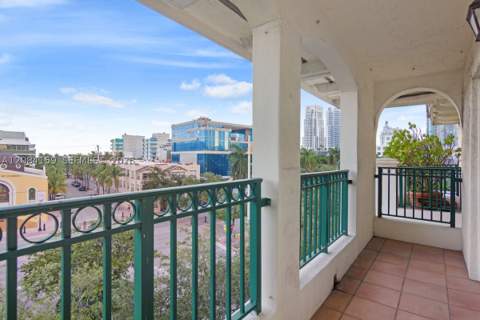 300 Euclid Ave 209, Miami Beach FL - photo 8 of 14