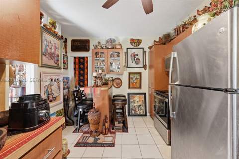 84 NW 47th St, Miami FL - photo 10 of 37
