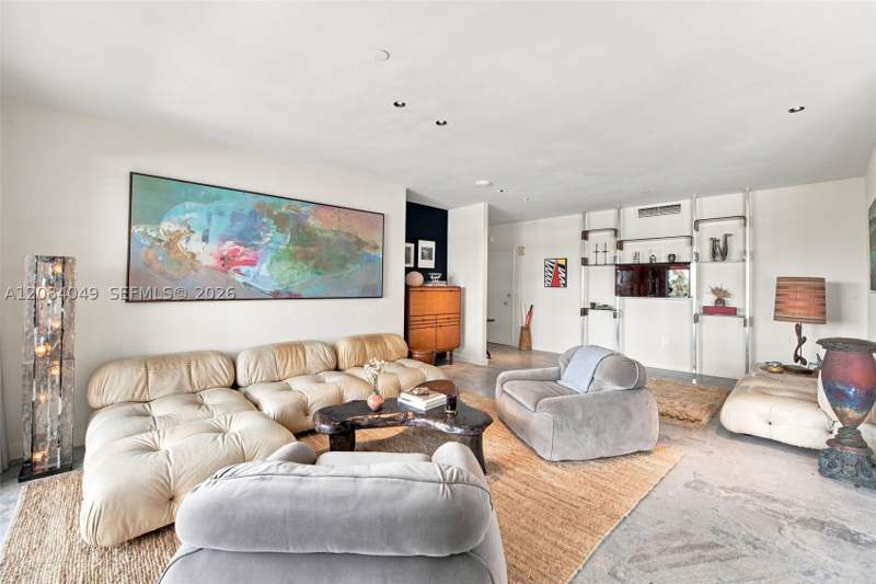 1 bedroom Condominium at 16 Island Ave 4E, Belle Towers Condo, Miami Beach — photo 2