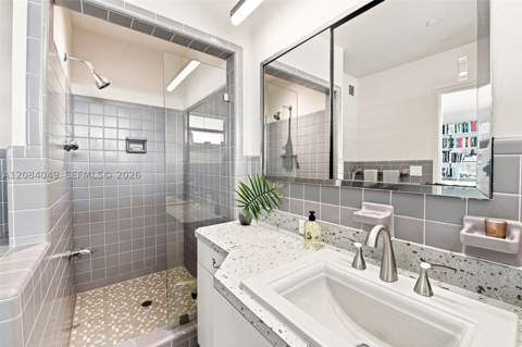 16 Island Ave 4E, Miami Beach FL - photo 9 of 17