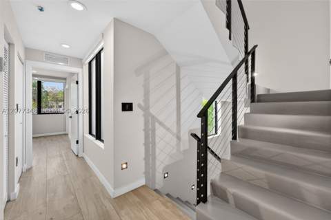 11 NE 51 A, Miami FL - photo 14 of 39