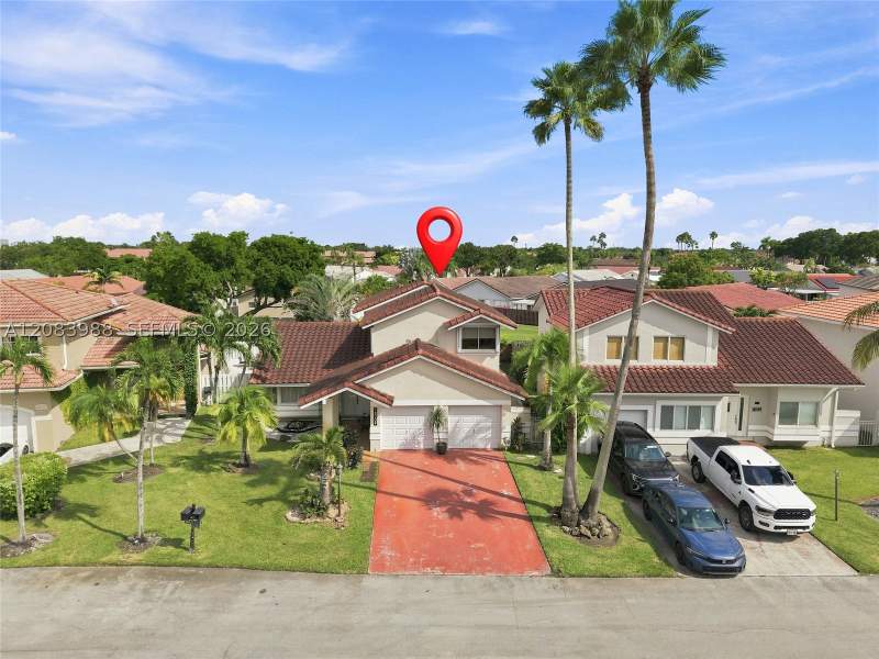 3 bedroom SingleFamilyResidence at 18209 NW 61st Ct, Harbour Sub, Hialeah — photo 2