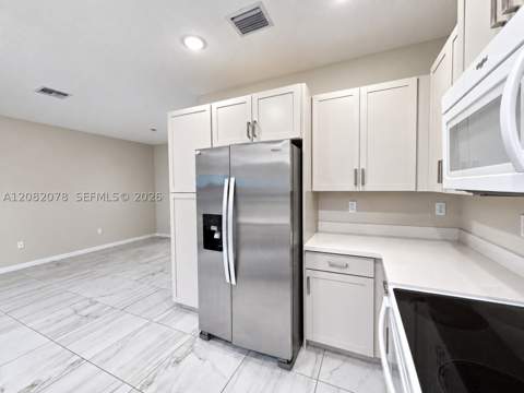 2419 SE 11th St, Homestead FL - photo 11 of 35