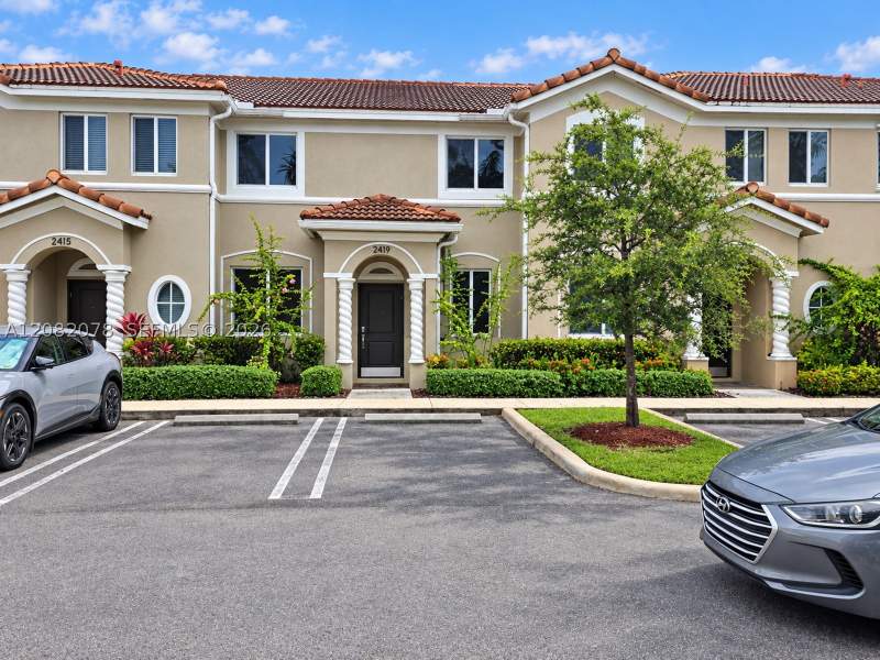 3 bedroom Townhouse at 2419 SE 11th St, Towns At Seascape, Homestead — photo 2