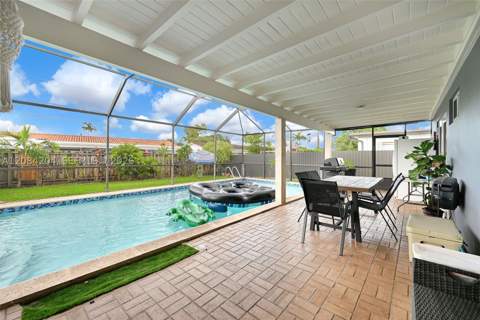 2211 SW 98th Pl, Miami FL - photo 17 of 68