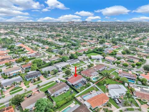 2211 SW 98th Pl, Miami FL - photo 9 of 68