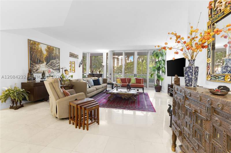 1 bedroom Condominium at 21055 Yacht Club Dr 207, South Tower At The Point, Aventura — photo 2
