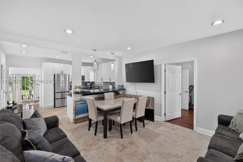 3 bedroom SingleFamilyResidence at 1590 NE 110th St, Biscayne Shores Corr Plat, Miami — photo 5