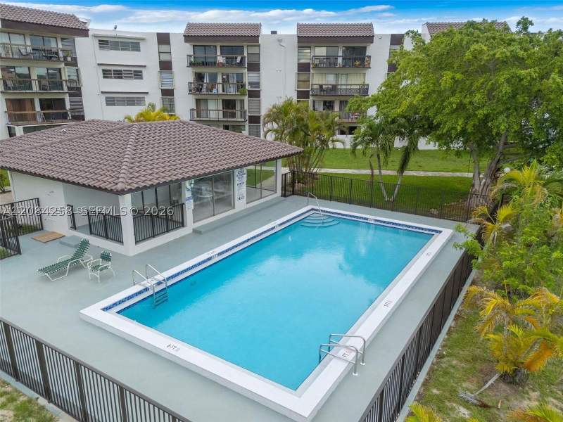 2 bedroom Condominium at 1350 SW 122nd Ave 317, Peninsula At Intl Gardens, Miami — photo 4
