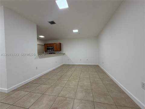 22411 SW 88th Pl 6-26, Cutler Bay FL - photo 16 of 34