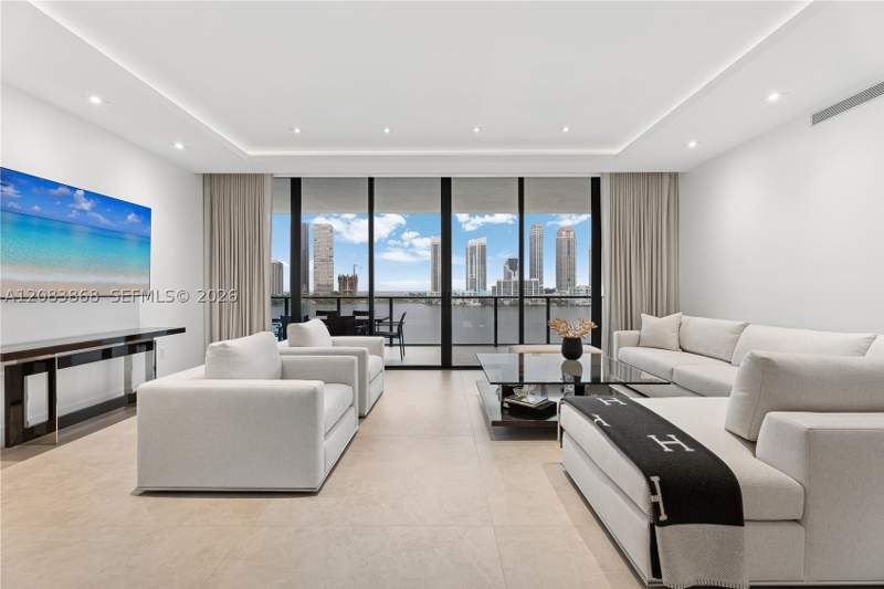 3 bedroom Condominium at 5000 Island Estates Dr 607, Prive Condo, Aventura — photo 4