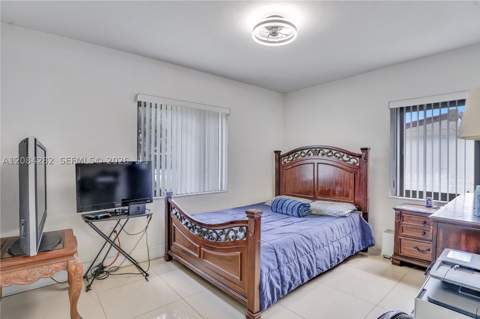 1146 Jann Ave, Opa Locka FL - photo 21 of 38