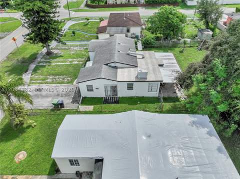 1146 Jann Ave, Opa Locka FL - photo 6 of 38
