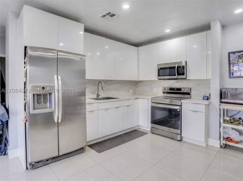 1146 Jann Ave, Opa Locka FL - photo 8 of 38